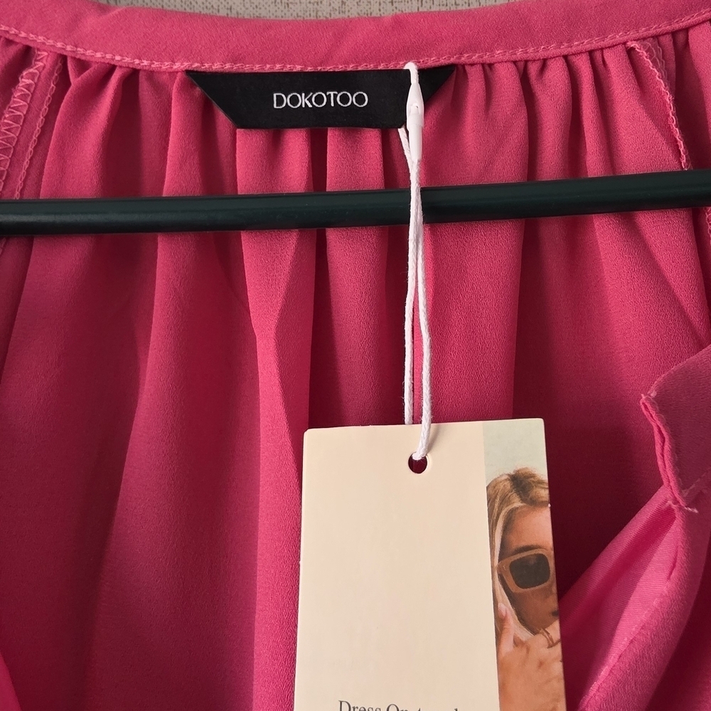 Elegant Fuchsia Blouse by [Brand] - Picture 3 of 4